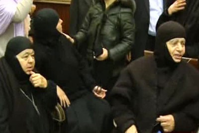 Photo of Maaloula nuns arrive to Syria