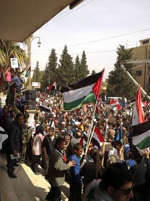Photo of Photos- Syrians take to streets to pay homage to army
