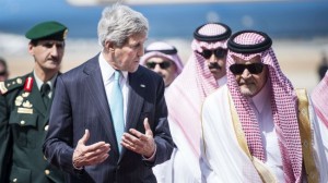 Photo of Zionist Kerry: Syrian militants can help us in Iraq