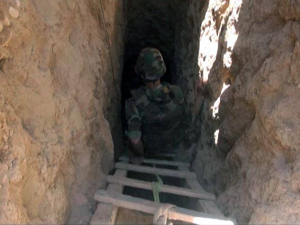 Photo of Syrian army unit discovered a 300-meter long and 14-meter deep tunnel in Harasta town in Damascus