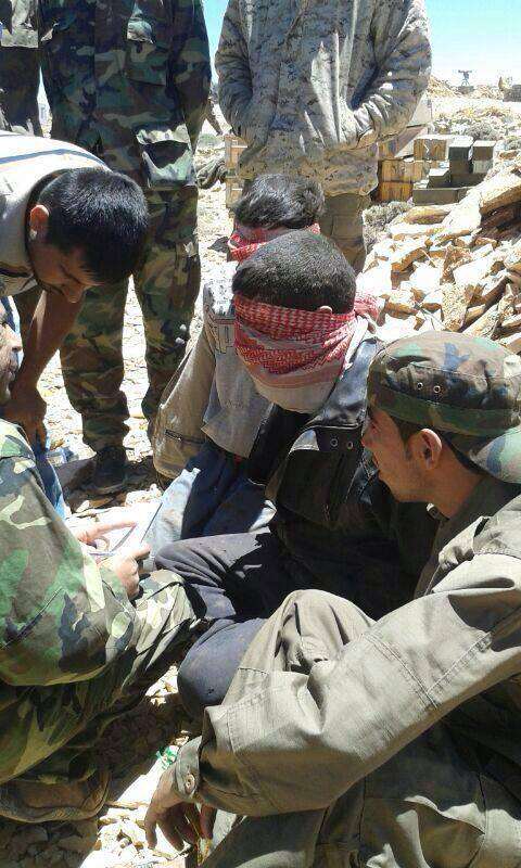 Photo of Hezbollah pushes back terrorists members from the satanic cult ISIS in Qalamoun (Syria) and Ersel (Lebanon)