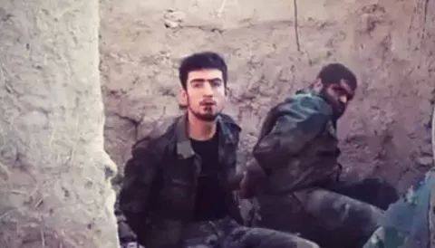 Photo of Syrian Soldier to ISIL Murderer: “I Swear to God We Will Eradicate the State”