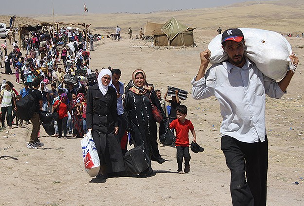 Photo of Avoidable Humanitarian Crisis at Lebanon Border Crossing Sparks Anger in Syria