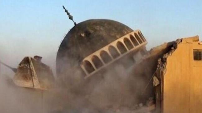 Photo of ISIL razes Shia shrines, Sunni mosques in Iraq