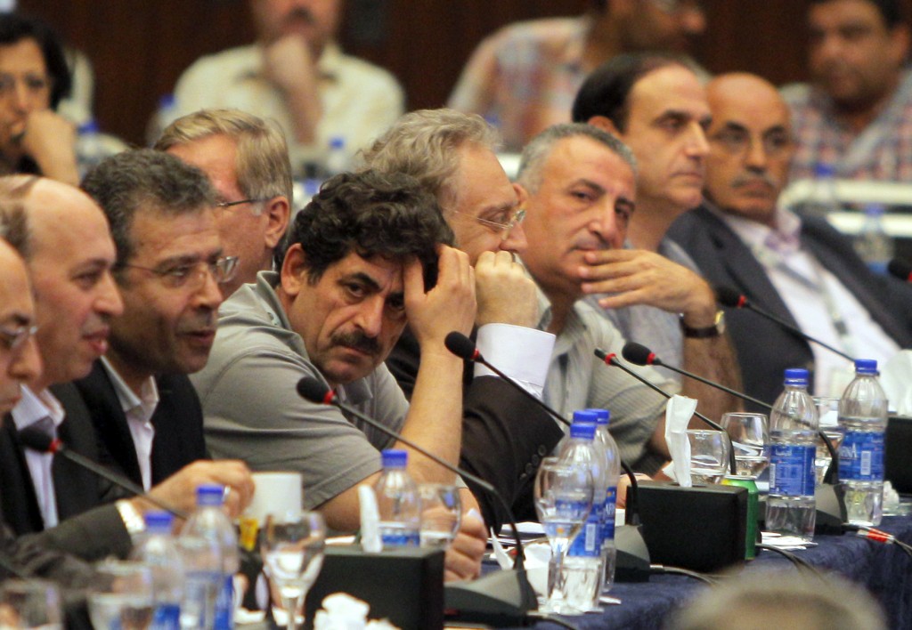 Photo of Syrian opposition groups to meet in Cairo