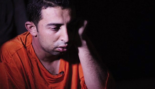 Photo of ISIL Releases Picture of Jordanian Pilot in Hanging Clothes