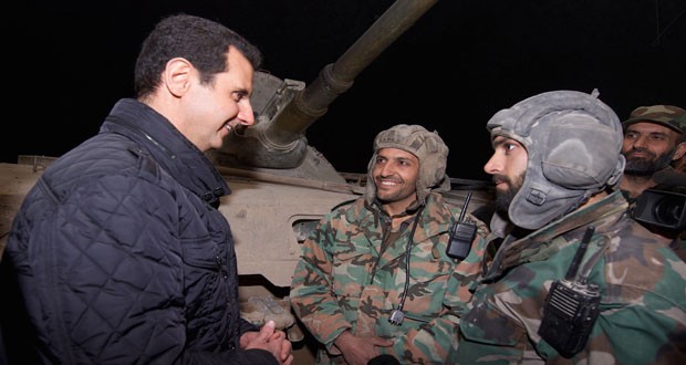 Photo of President al-Assad visits soldiers in Jobar, on New Year’s Eve