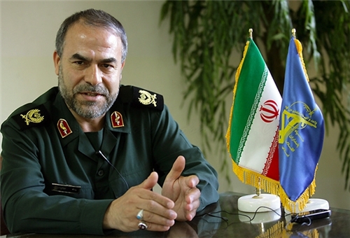 Photo of IRGC Official Stresses Importance of General Soleimani’s “Warning” to Al-Khalifa