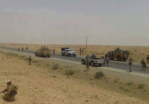 Photo of Syrian Army A Few Kilometers Away from Al-Tabaqa Airbase in Raqqa Province