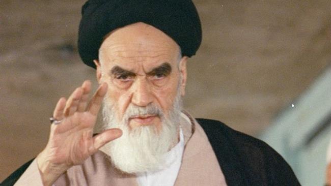 Photo of Iranians mark anniversary of Imam Khomeini’s departure
