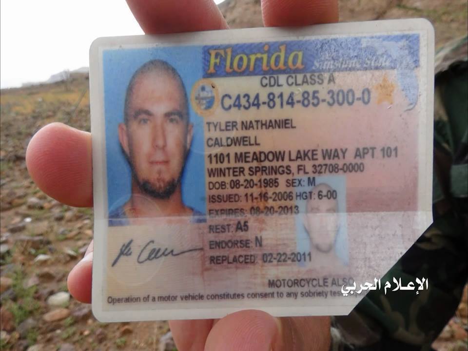 Photo of The Yemeni military media shows documents of an American soldier/mercenary believed that he’s been killed by the Yemeni forces