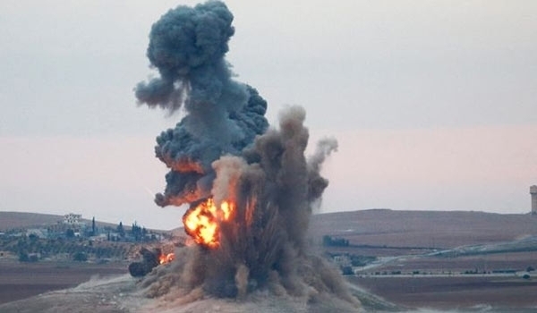 Photo of Iraqis’ Massive Airstrikes in Mosul Destroys ISIL’s Secret Tunnel, Vehicles