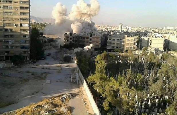 Photo of Syrian Army demolishes Jabhat al-Nusra sniper nest in Damascus