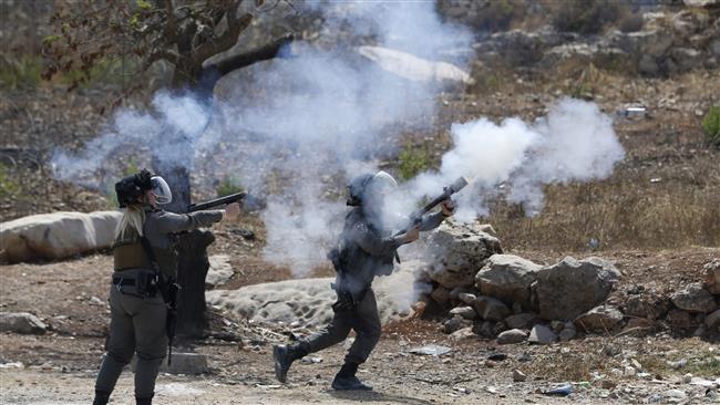 Photo of Israelis raid Palestinian village, injure several