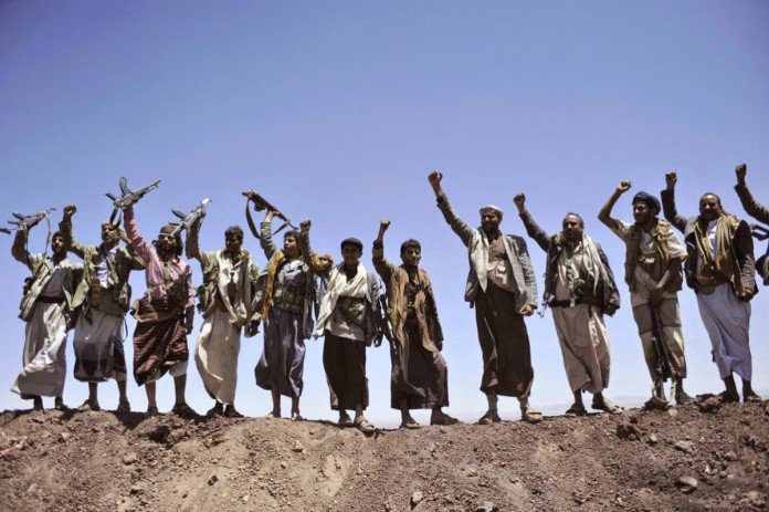 Photo of Houthi forces advance 10km deep into Saudi territory: Mujtahidd