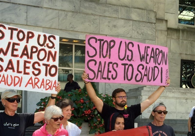 Photo of US activists protest arms sales to Saudi Arabia