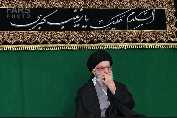 Photo of Supreme Leader leads mourning ceremonies on Imam Hossein martyrdom anniv.