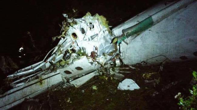 Photo of Plane with 81 people on board crashes in Colombia