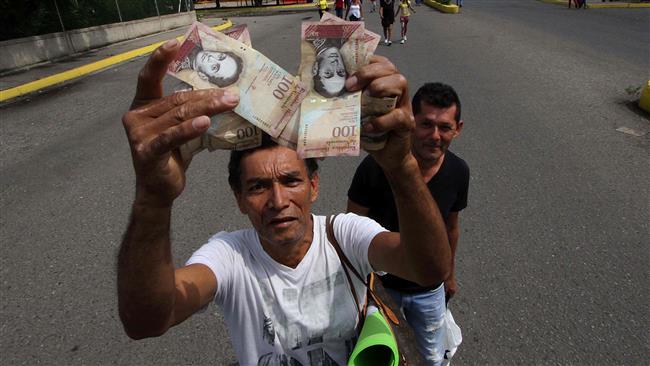 Photo of Venezuela delays removing currency bills amid chaos