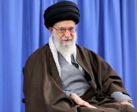 Photo of Sayyed Imam Ali Khamenei: Revolutionary youth are national asset