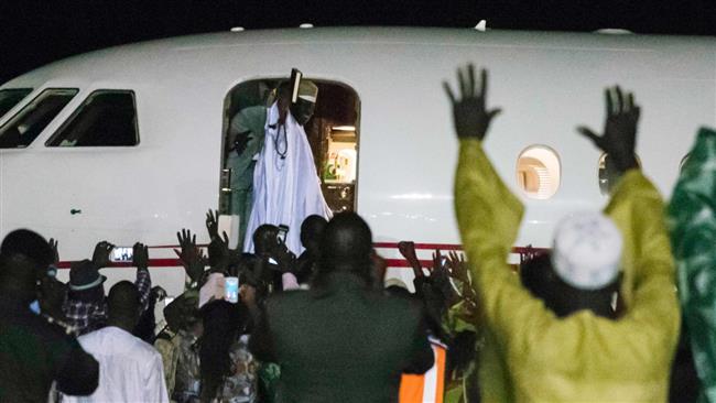Photo of Gambia’s Jammeh ‘emptied coffers’ before leaving