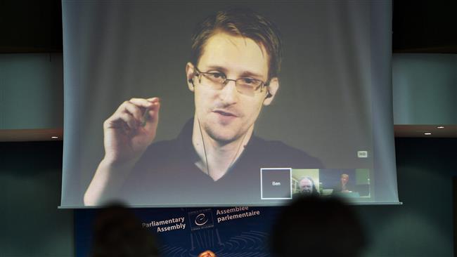 Photo of Putin may send Snowden to US as ‘gift’