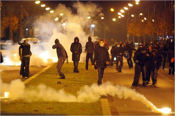 Photo of Riots continue in Paris for third night