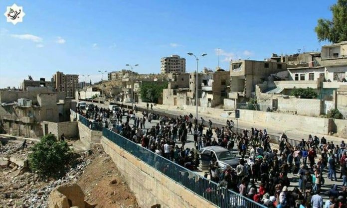Photo of Last batch of terrorists to leave Barzeh suburb of Damascus