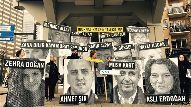 Photo of 250,000 activists sign petition to back jailed Turkish journalists: Amnesty