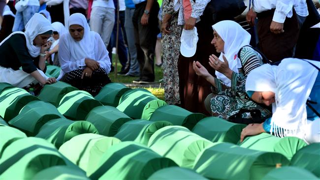 Photo of Thousands pay tribute to Muslim victims of 1995 Srebrenica massacre