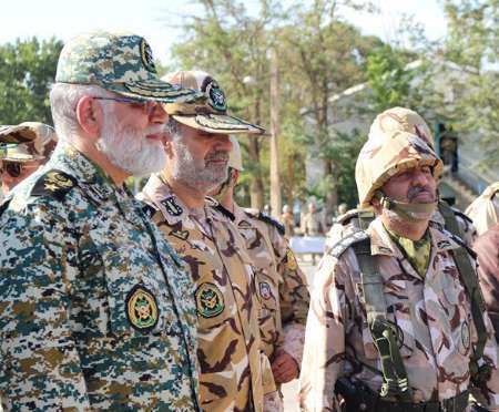 Photo of Daesh cannot get near Iran’s borders even in mind: Commander