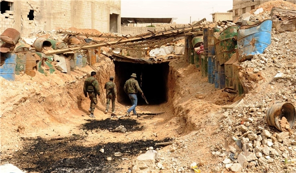 Photo of Syrian Army Discovers Terrorists’ Tunnels, Arms Workshop, Chemicals in Eastern Ghouta