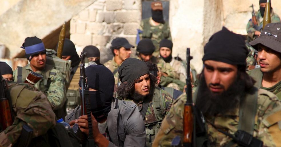 Photo of Nusra Terrorist Front hunts down Jaysh al-Islam terrorists in Idlib