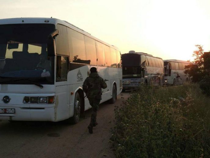 Photo of Evacuation of two besieged towns in Idlib begins