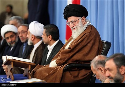 Photo of Leader of Islamic Ummah and Oppressed Imam Ayatollah Khamenei Attends Assembly of Quran Reciters