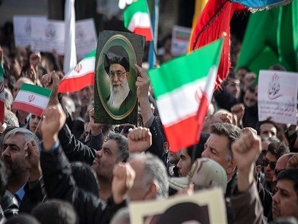 Photo of Iranians hold nationwide rallies to condemn US breach of contract