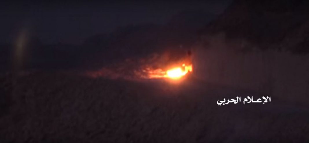 Photo of Zionist Saud’s military vehicle set ablaze in Yemen Hezbollah Houthi ambush near Jizan