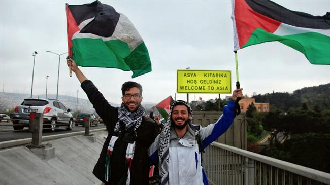 Photo of Swedish activist en route to Palestine arrives in Beirut