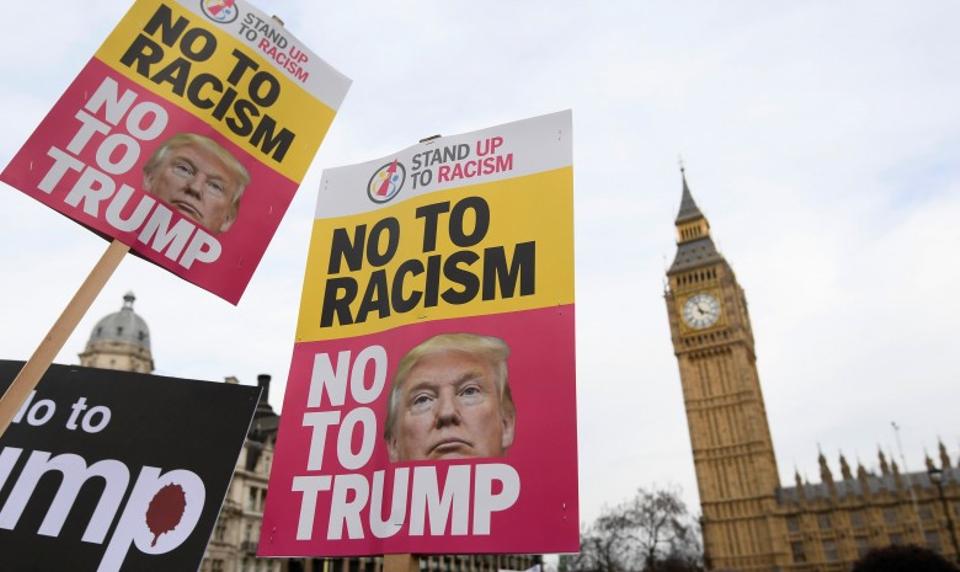 Photo of Protesters prepare for US President Donald Trump’s visit to Britain