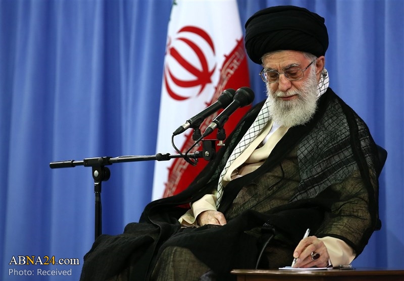 Photo of Leader of Islamic Ummah Sayyed Imam Ali Khamenei orders president Rouhani to compile report on corruption