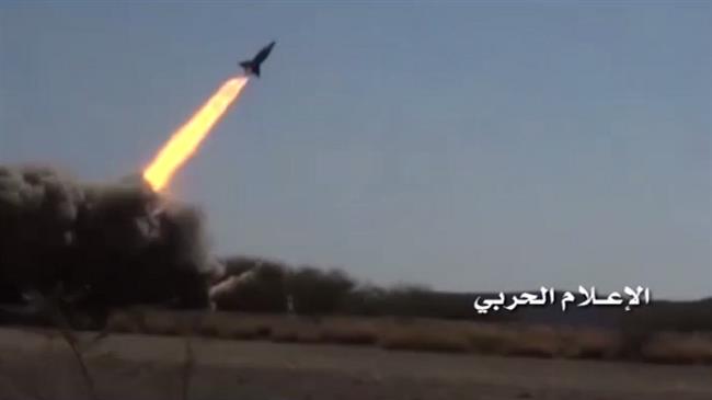 Photo of Yemeni army fires ballistic missile against Saudi-led forces in Hudaydah province