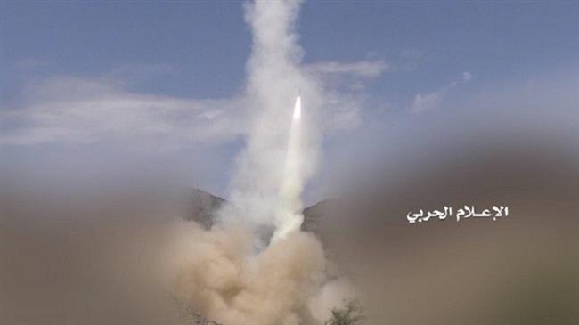 Photo of Yemeni forces launch ballistic missile at industrial target in Saudi Arabia