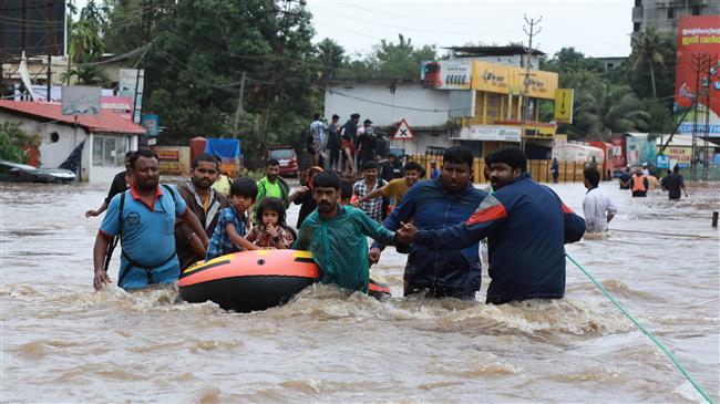 Photo of India’s PM Modi surveys Kerala as floods kill 324