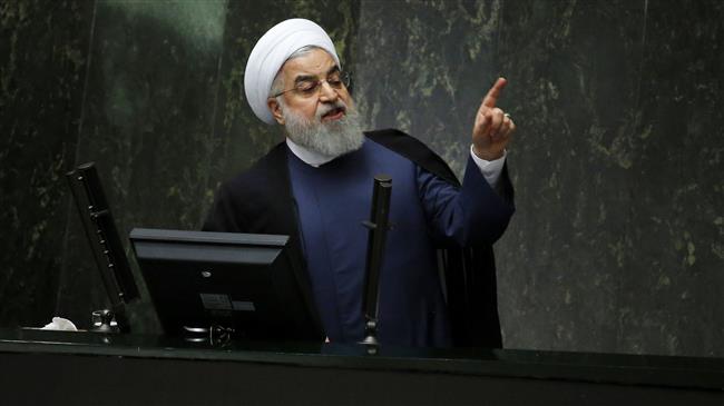 Photo of Rouhani appears before parliament to answer economic questions