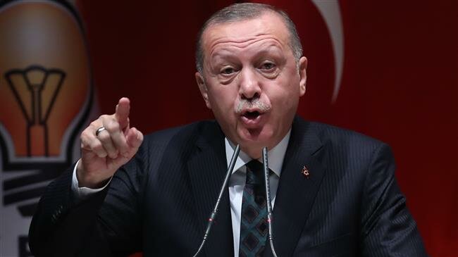 Photo of Erdogan threatens EU with opening border to millions of refugees